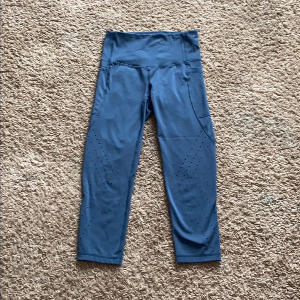 grey/blue leggings